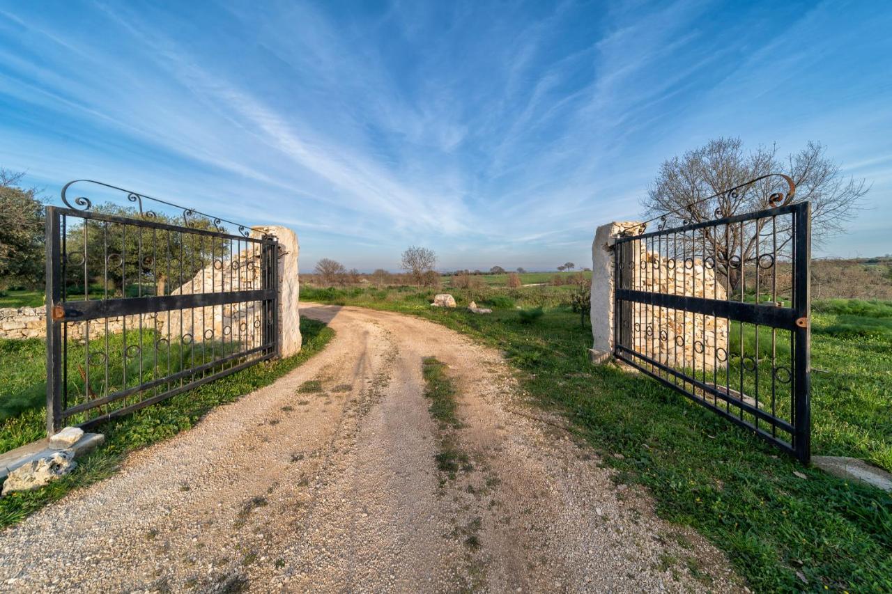 Agriturismo Tenuta Del Grillaio Acquaviva delle Fonti Eksteriør billede