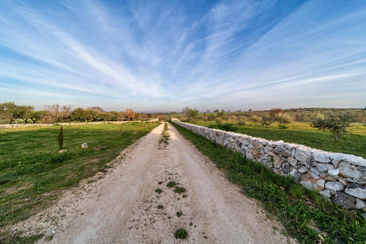 Agriturismo Tenuta Del Grillaio Acquaviva delle Fonti Eksteriør billede